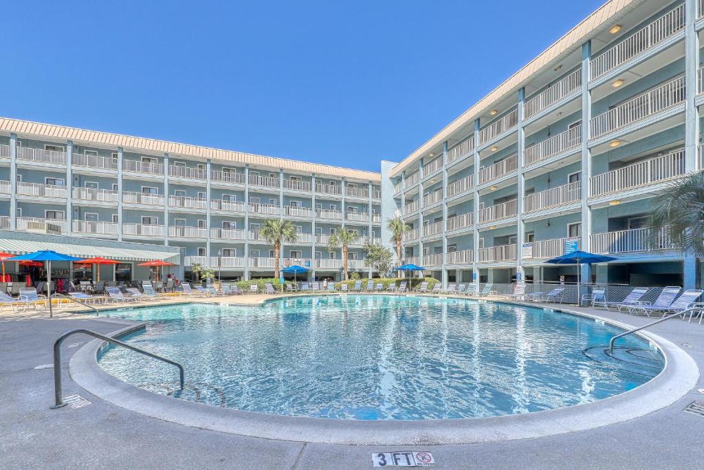 HHI Resort Community Pool